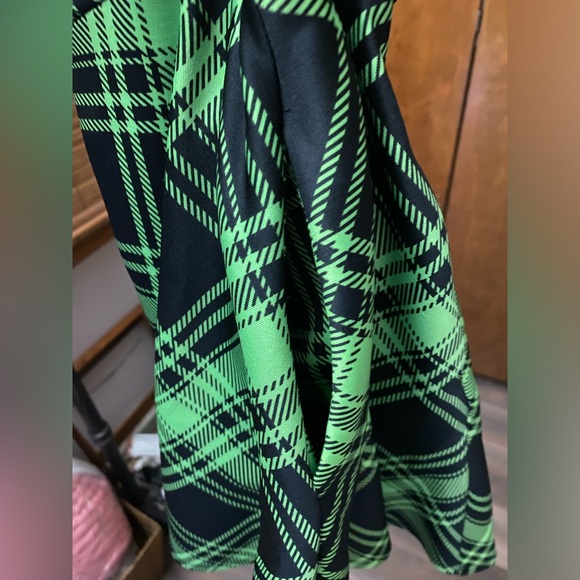 Hot topic skirt - Picture 8 of 13